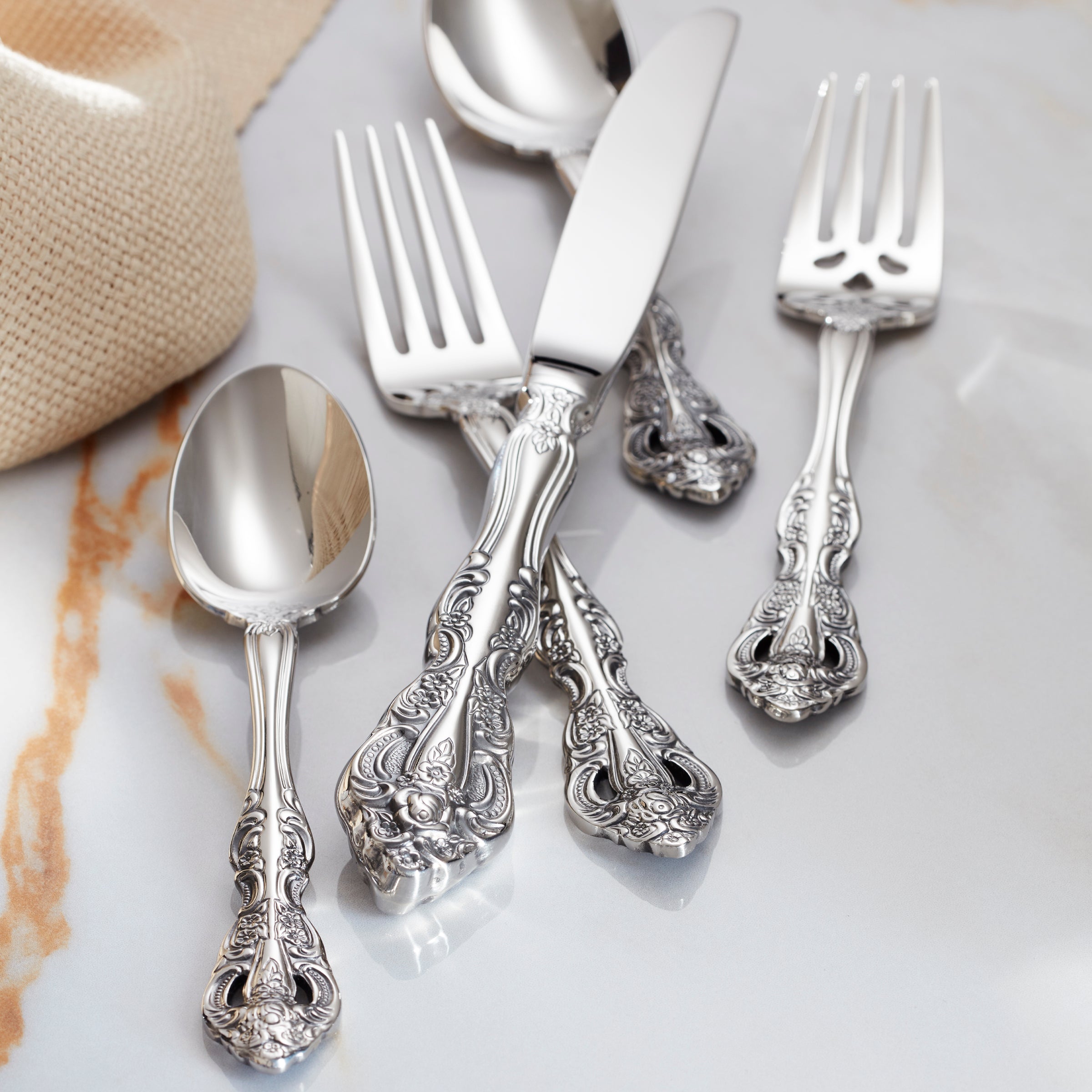 Michelangelo 45 Piece Flatware Set