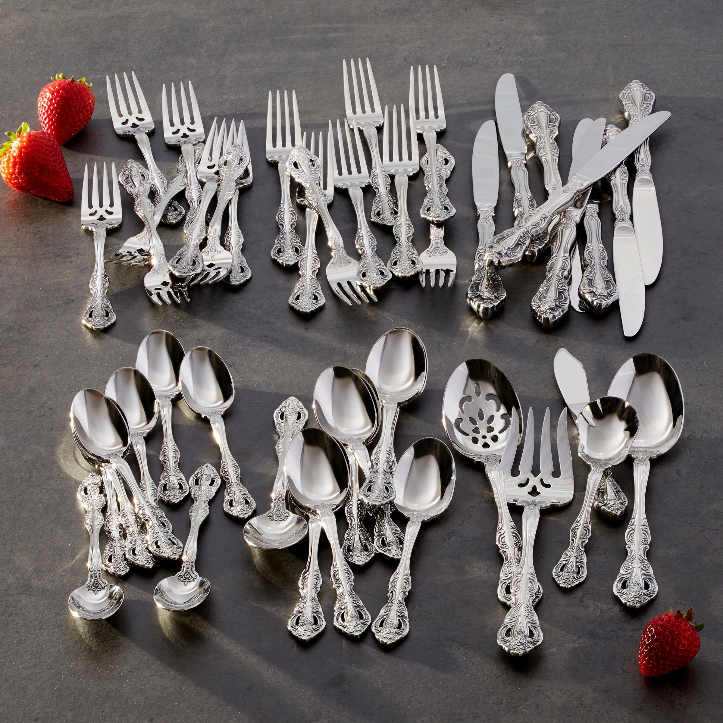 Michelangelo 45 Piece Flatware Set