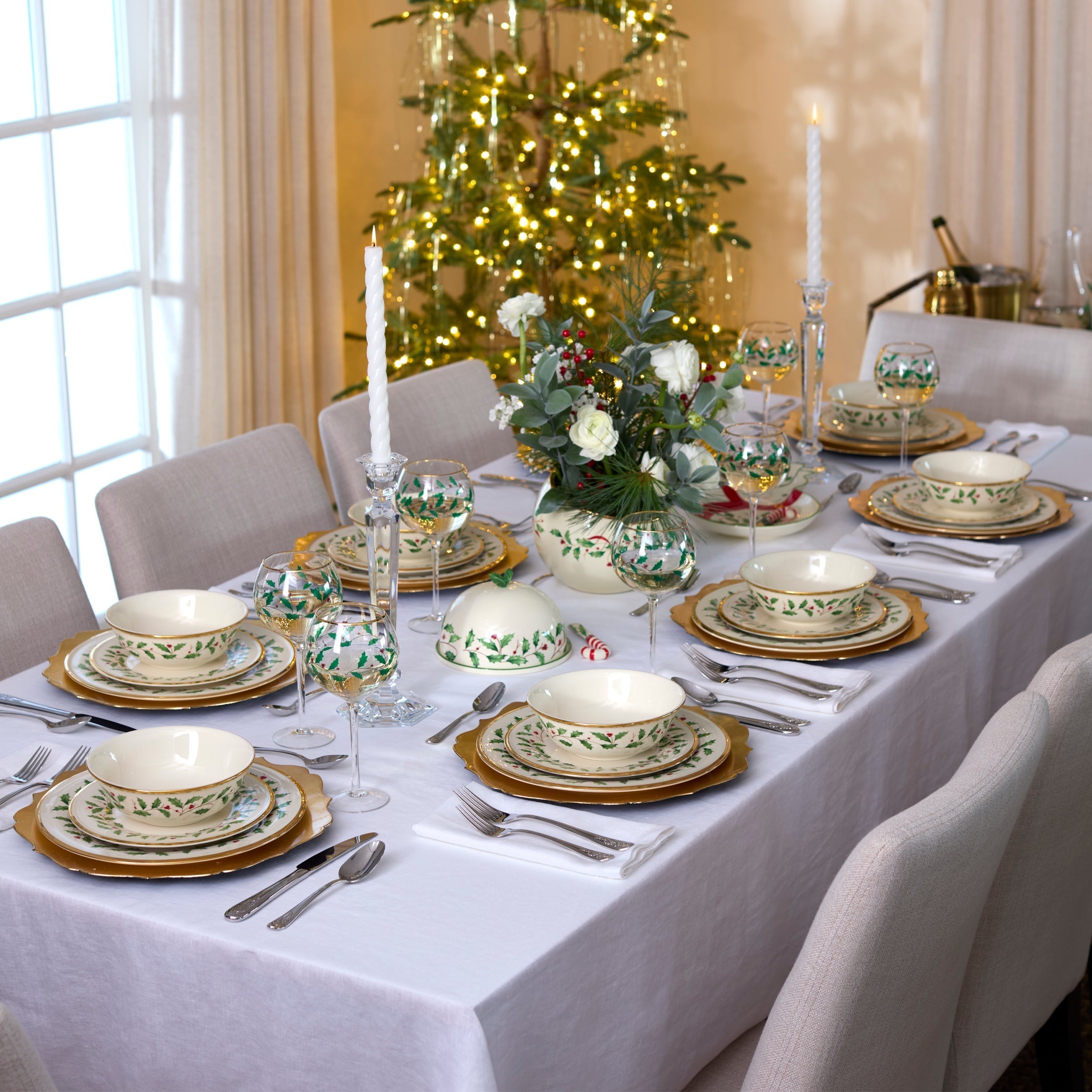 Holiday 12-Piece Plate & Bowl Set