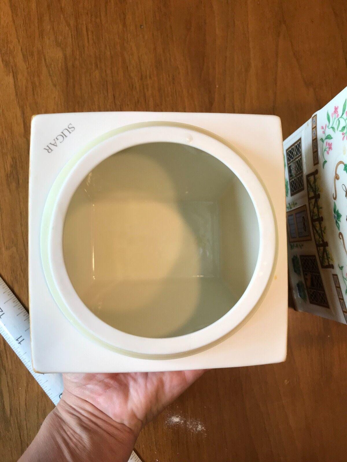 LENOX Spice Village CantERBURY CrossING CaniSTER SUGAR VTG 1995 Fine Porcelain