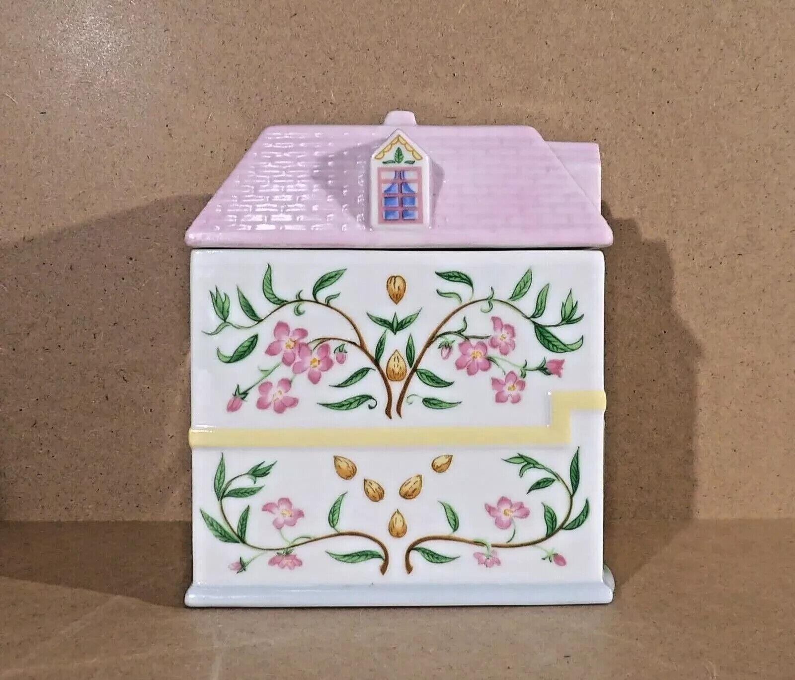 LENOX Spice Village NUT SshPPE Canister Container 1993 with Lid GREAT condition