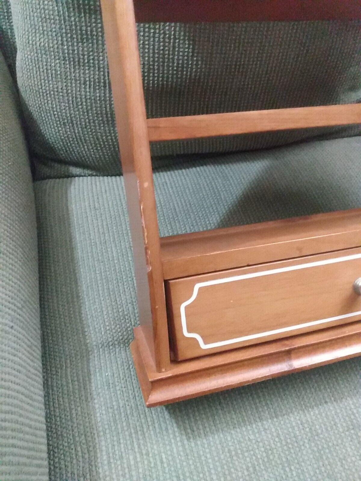 LENOX SpiCE ViLLAGE WooDEN DisPLAY RACK ONLY 1989