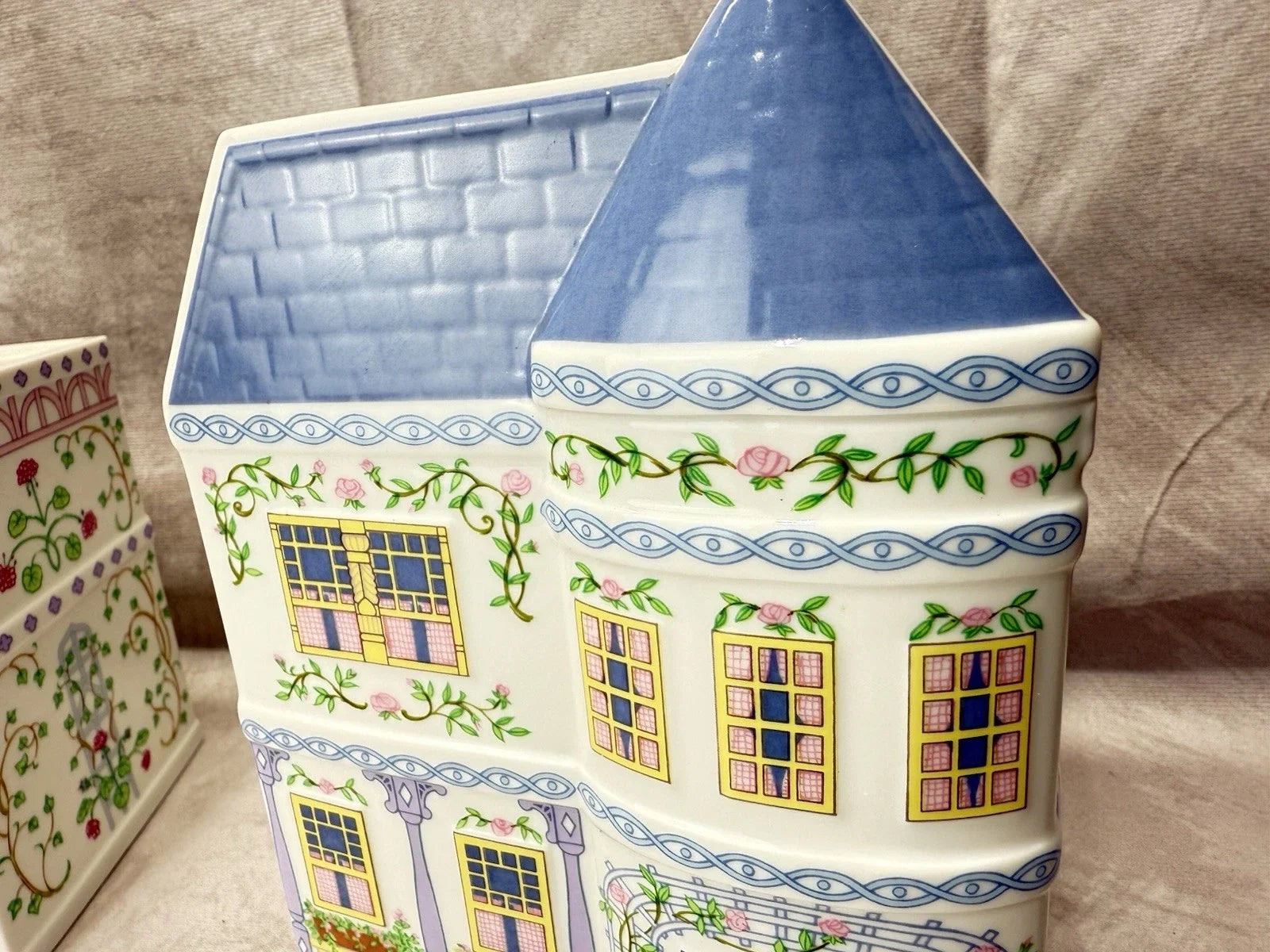 LENOX SPICE VILLAGE Planters Set 2 Pink & Blue 1993 Vintage w/ COA Box Porcelain