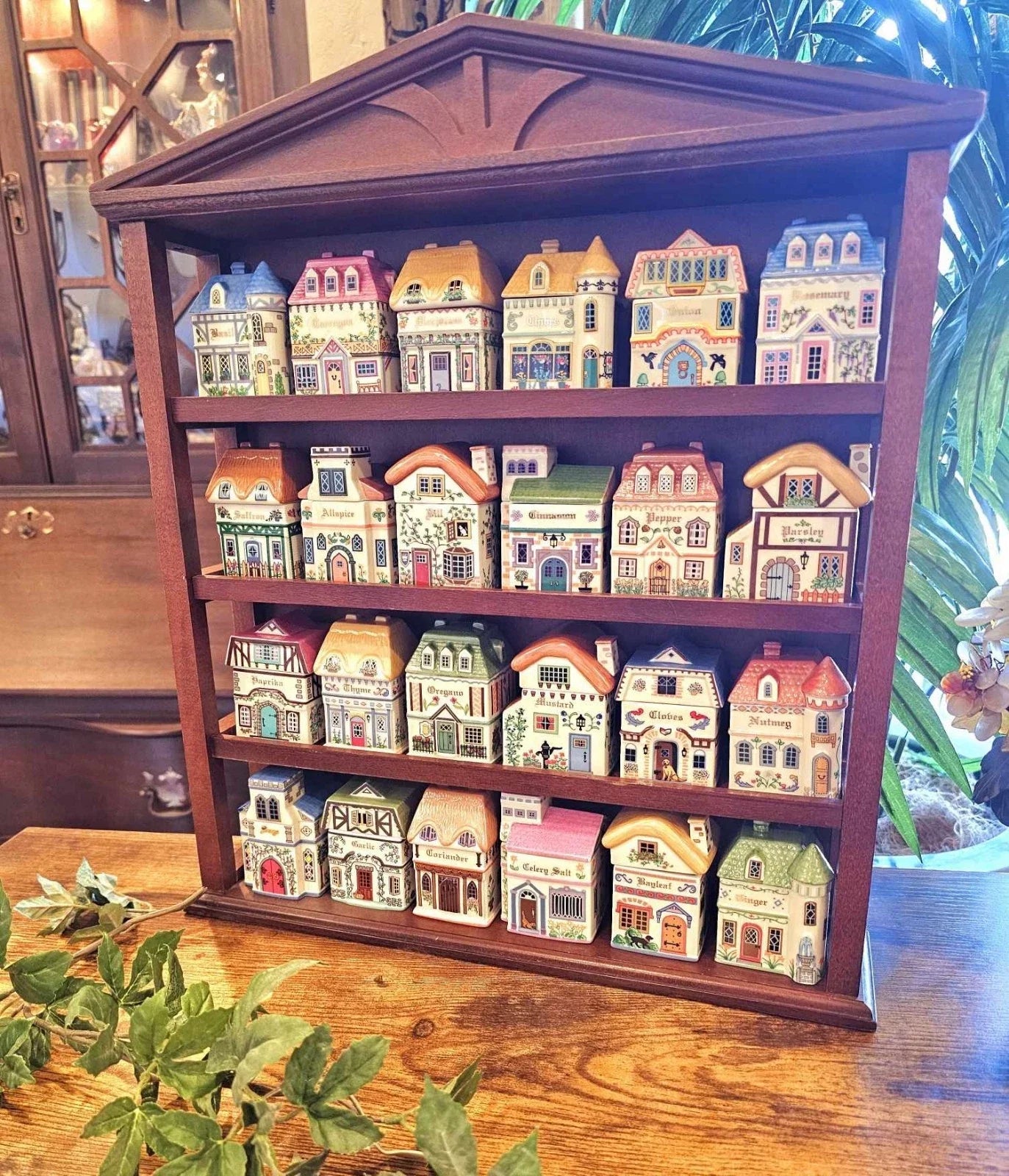 RARE SPICE VILLAGE by Lenox "Canterbury Crossing" 24 Spice Jars with Rack