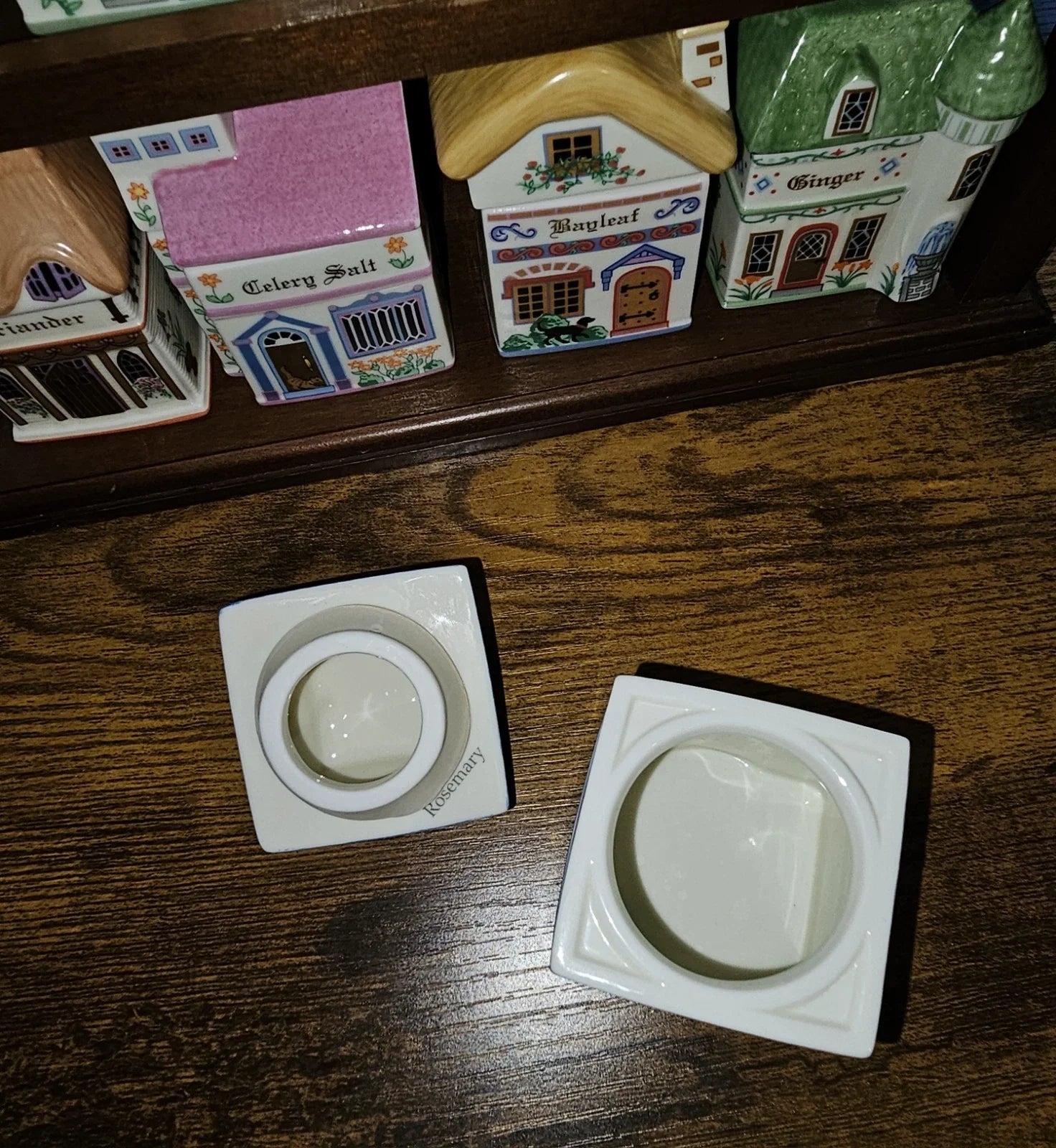 RARE SPICE VILLAGE by Lenox "Canterbury Crossing" 24 Spice Jars with Rack