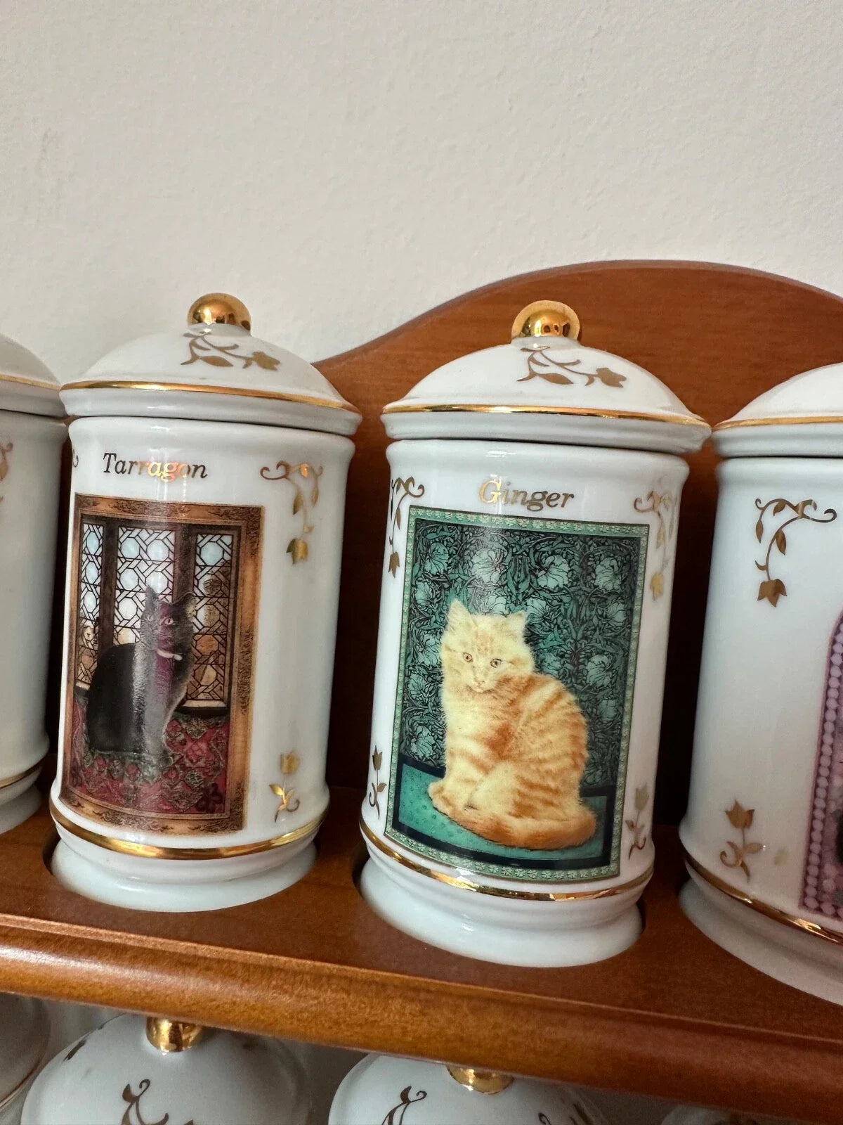 Complete Authentic 1995 Lenox Cats of Distinction Spice Jar Set with Rack