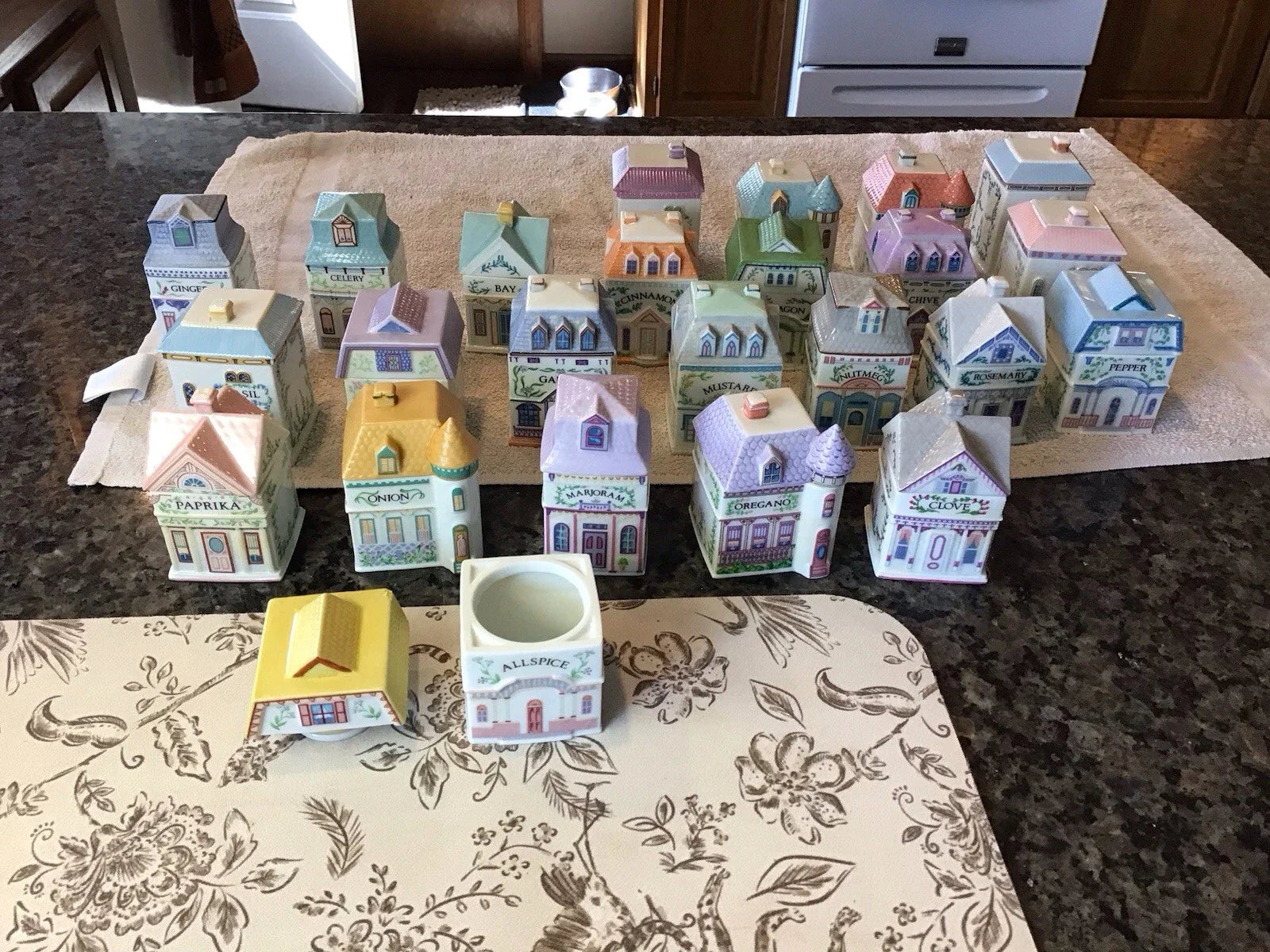 VINTAGE 1989 LENOX Spice Village Complete Set 24 Jar & Rack Porcelain Wood MINTY